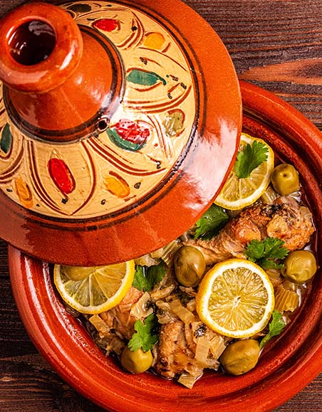 Tagine de poulet aux olives et citrons confits